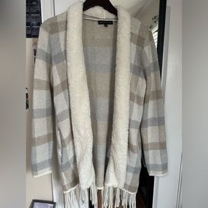 Cardigan sweater